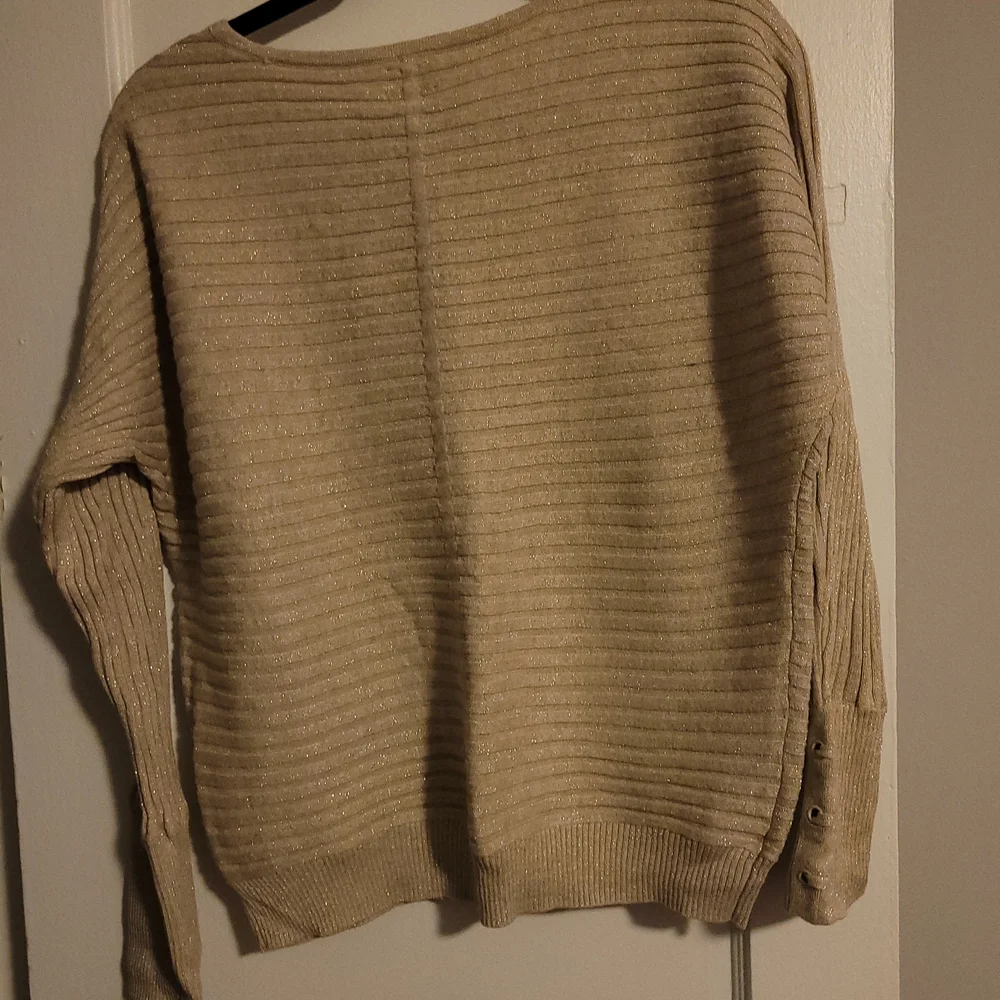 Soho Gold Ribbed Sweater - Picture 3 of 6